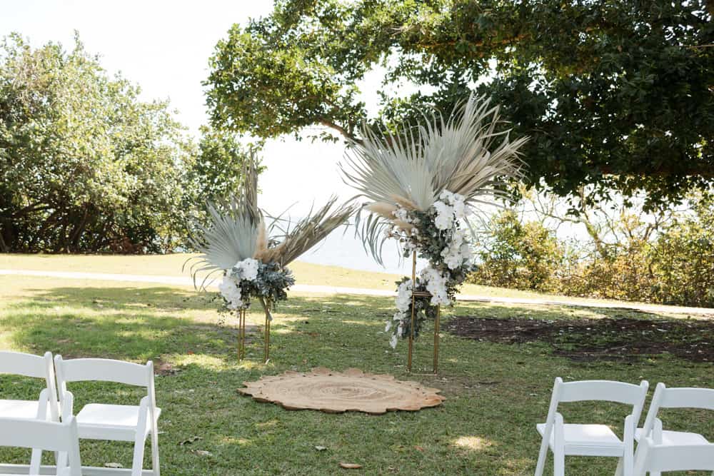 Darwin wedding florist creates wedding arbor